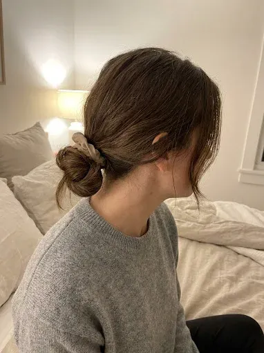 Lockerer Twist im Nacken - Frisuren zum Schlafen